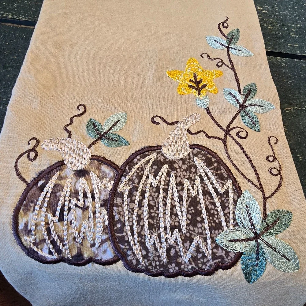 Autumn Fall Pumpkin Patch Kitchen Dish‎ Towel Embroidered 19x28 VHC Brands NEW